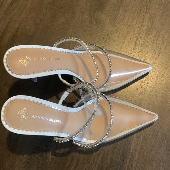 Antonio Melani
Elisha clearVinyl Rhinestone Mules new without box - Picture 3 of 9